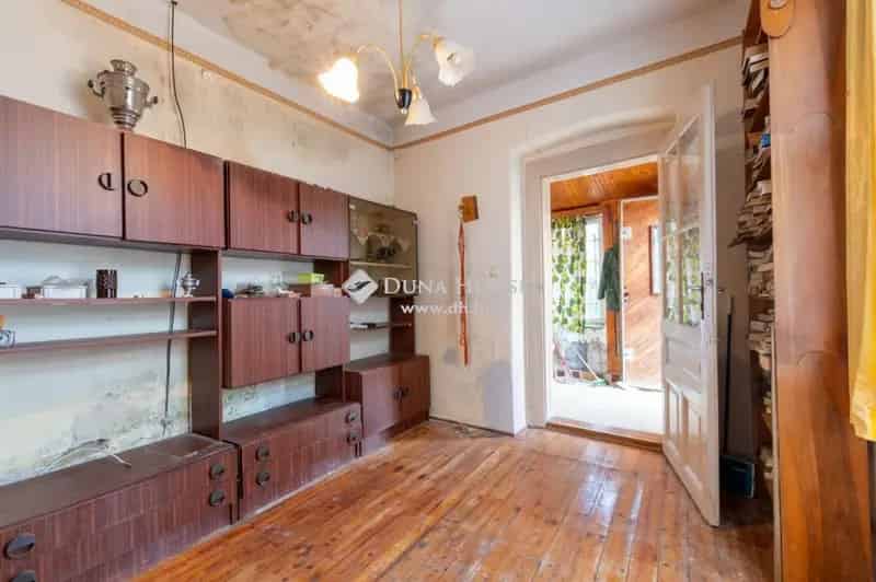 55 5 m2-es felujitando haz 46 5 m2-es mellekpulettel Szekesfehervaron