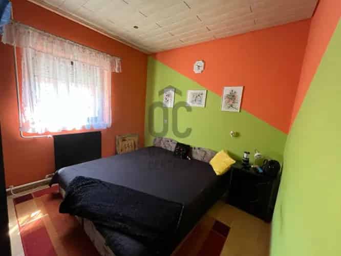 Karádi családi ház eladó 6 szoba 2 garázs Balaton közelében