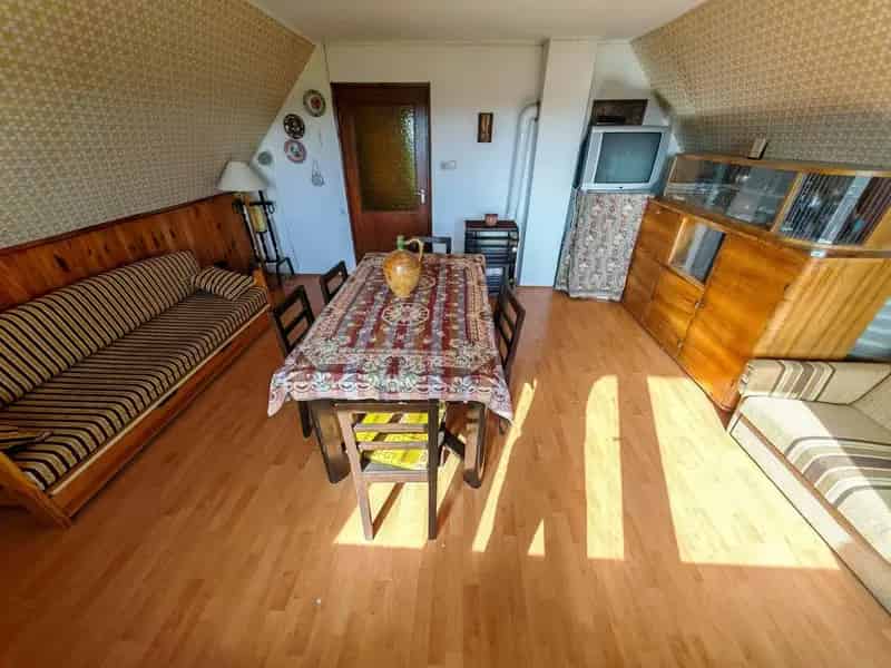 Pécsváradi 79nm-es ház 3358nm-es telekkel