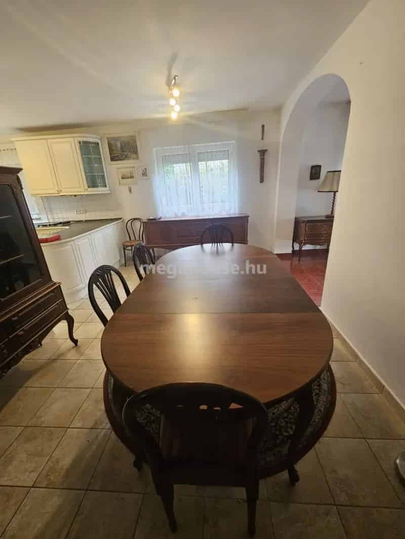 165 nm-es Egyszintes Családi Ház Kertvárosban