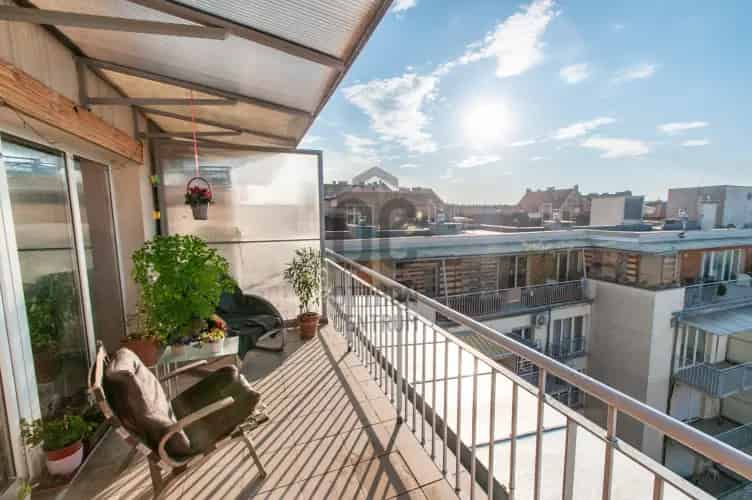 Budapest VIII kerületi eladó penthouse lakás 39nm 2 szoba 15nm terasz