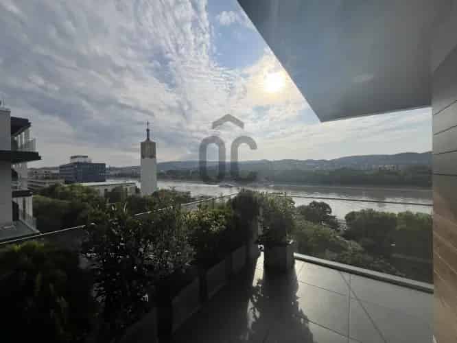 Budapest XIII kerület Duna Pearl panorámás luxus lakás eladó