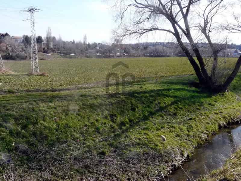 1328 nm-es Szántó eladó Solymáron a 10-es főút mellett