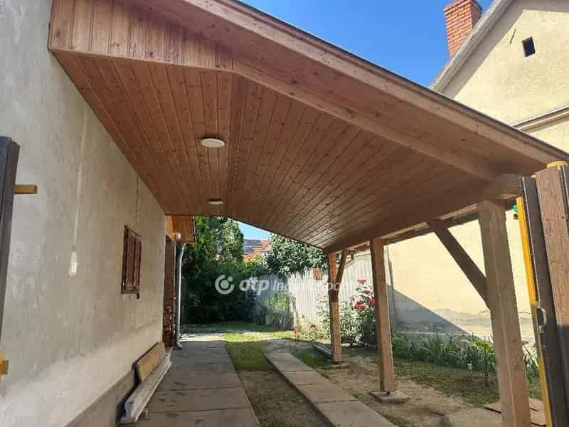 140 m2-es családi ház Szentesen
