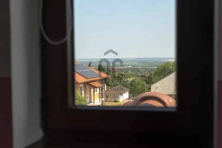 Várpalotai 6 szobás családi ház eladó