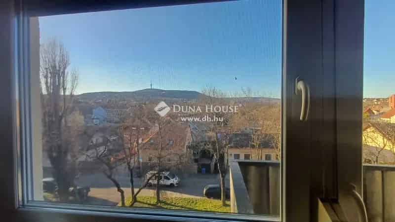 Mecsekre Panorámás Felújított 2 Szobás Lakás Kiadó