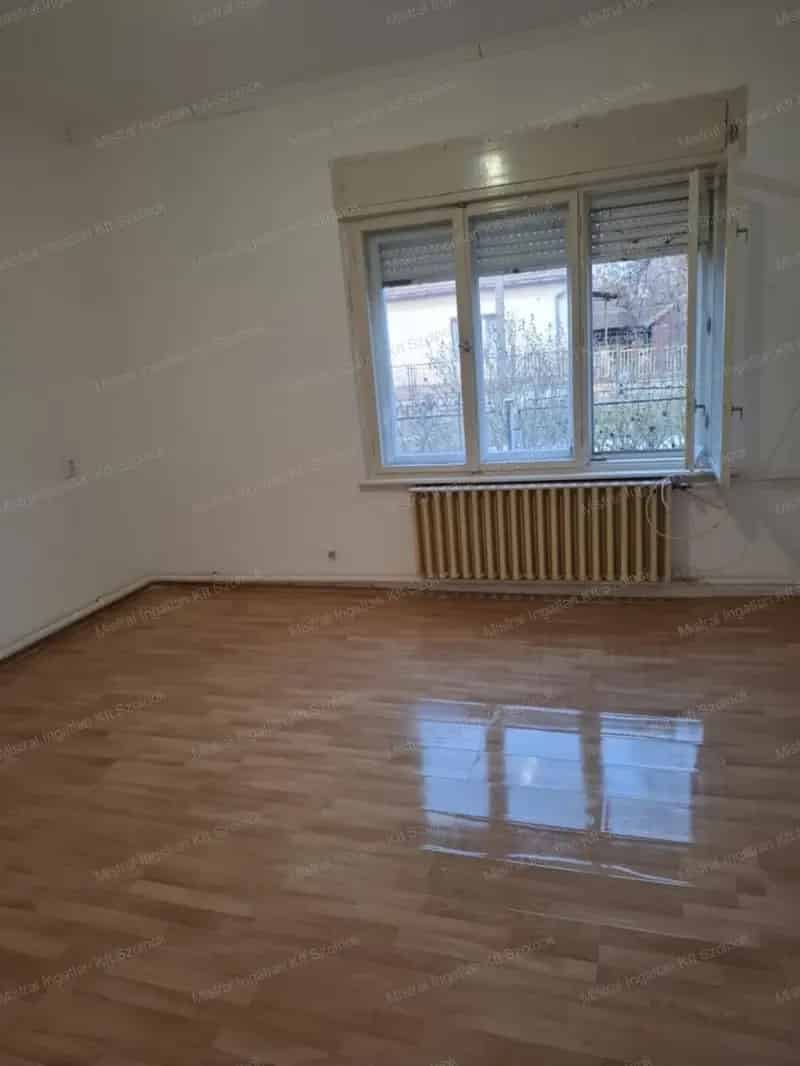 82 m2-es felújított családi ház Jászladányban