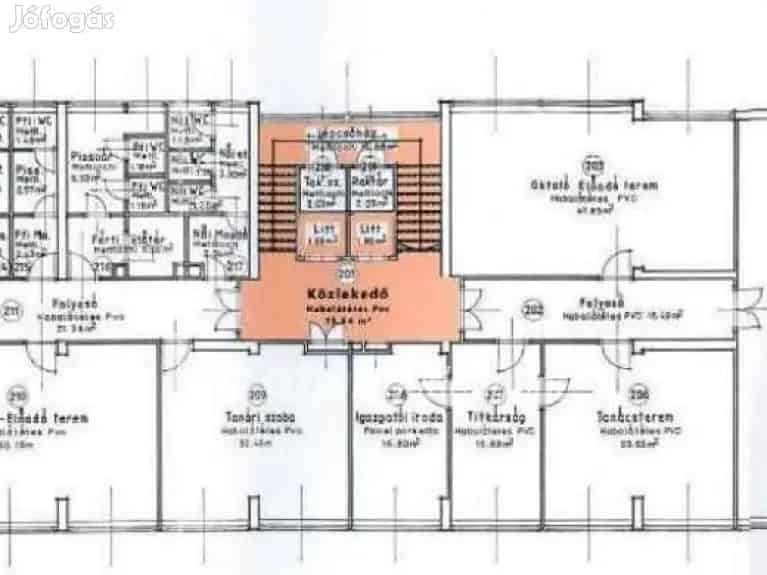 477 m2-es Irodaház Eladó Békéscsabán
