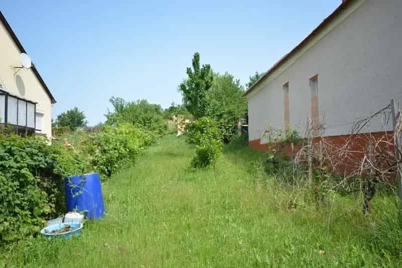 Toronyi telek eladó 862 m2 mobilház, hétvégi ház építésére