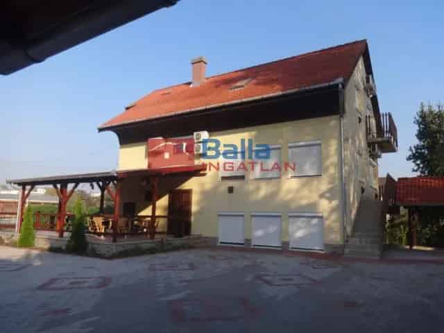 Tiszakécske Üdülő Eladó 300 m² 7 1 szoba