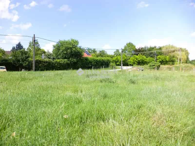 859 m2-es építési telek Kápolnásnyéken