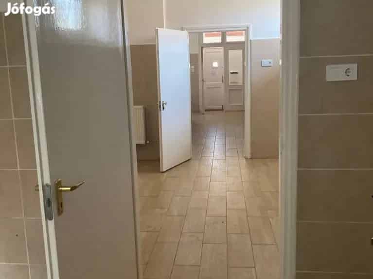 Nagyhalászban Családi Ház Vállalkozásra Alkalmas Helyiségekkel Együtt - Nagyhalász, Ház - Jófogás Ingatlan