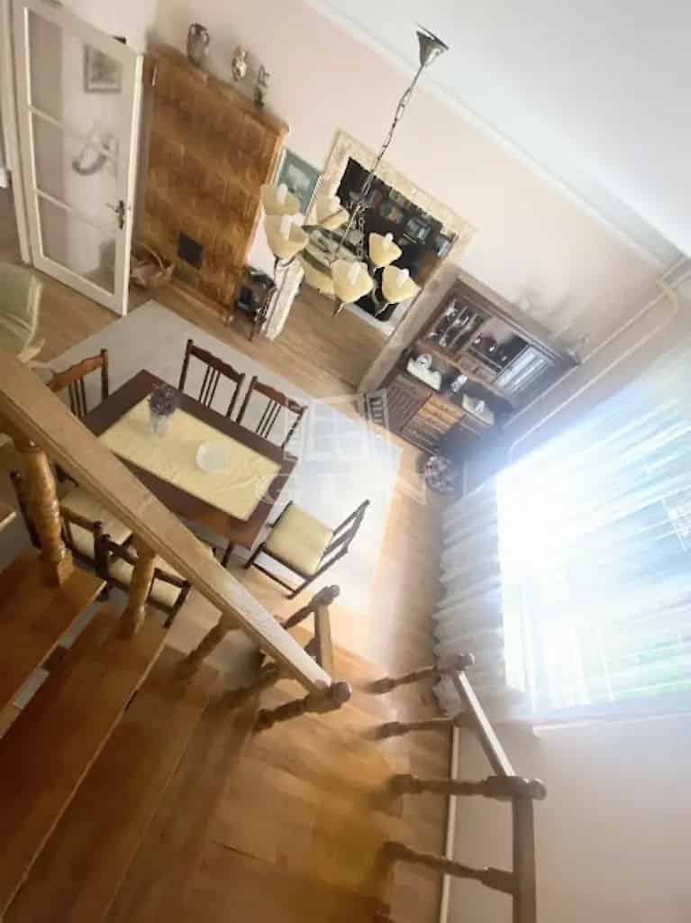 6 szobás családi ház Budatétényben nagy telekkel