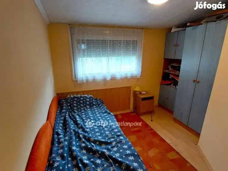 Hangulatos Szigetelt Nyaraló Minden Évszakra Tápiószentmártonban
