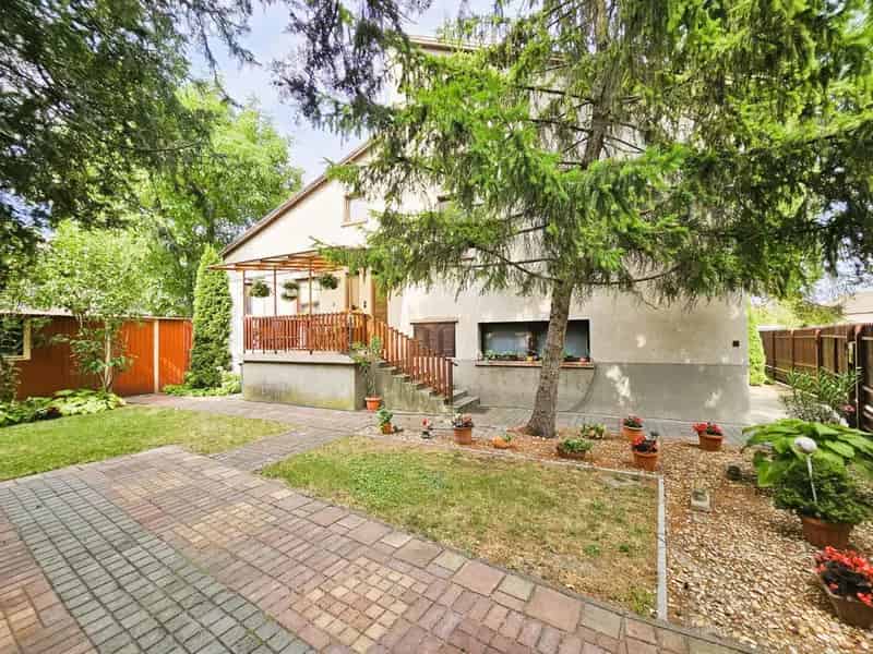 Kiskunhalas 150m2-es 2 szintes családi ház eladó
