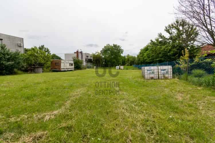 Polgárdi belvárosi építési telek eladó 1437m2