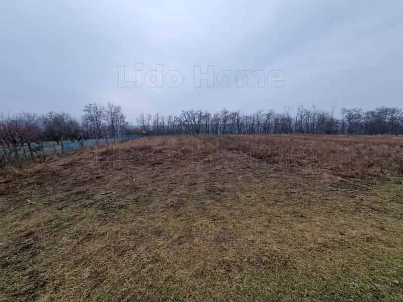 Lovasberényi 1464 m2-es zártkert eladó Má-1 besorolással