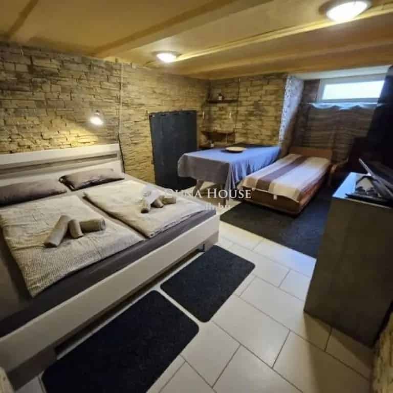 Eladó Wellness Apartmanház Szekszárdon