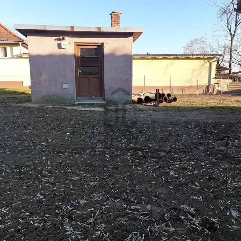 Balatonszabadi telek eladó 955nm családi ház ikerház társasház építésére