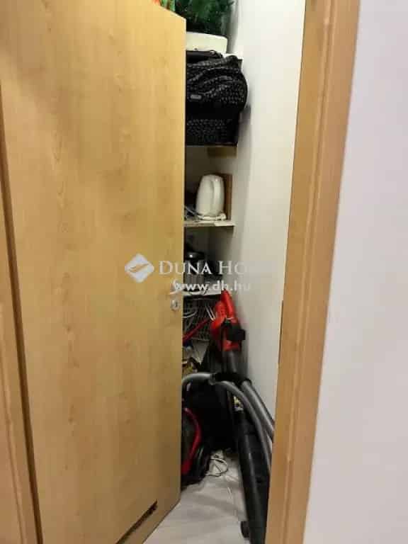 1 szoba + nappali-konyha étkezős lakás kiadó Pécsett