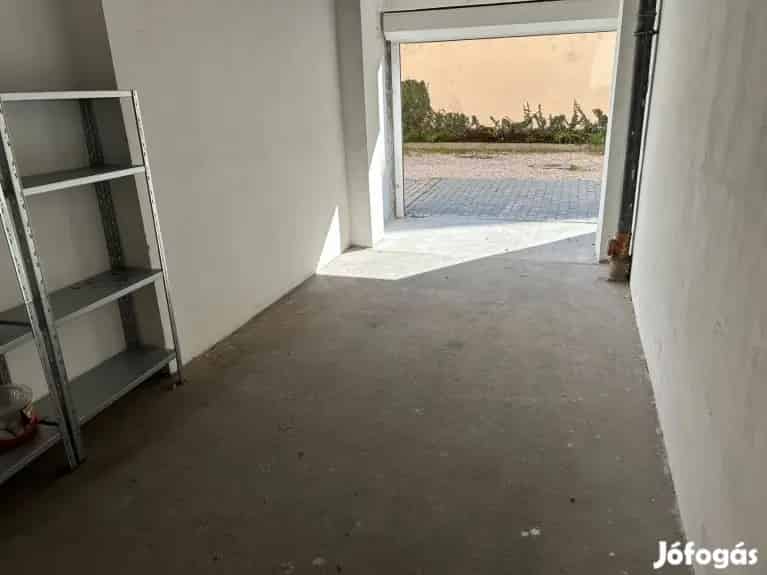 Szeged Móraváros 14 6 m2 Udvari Garázs Eladó