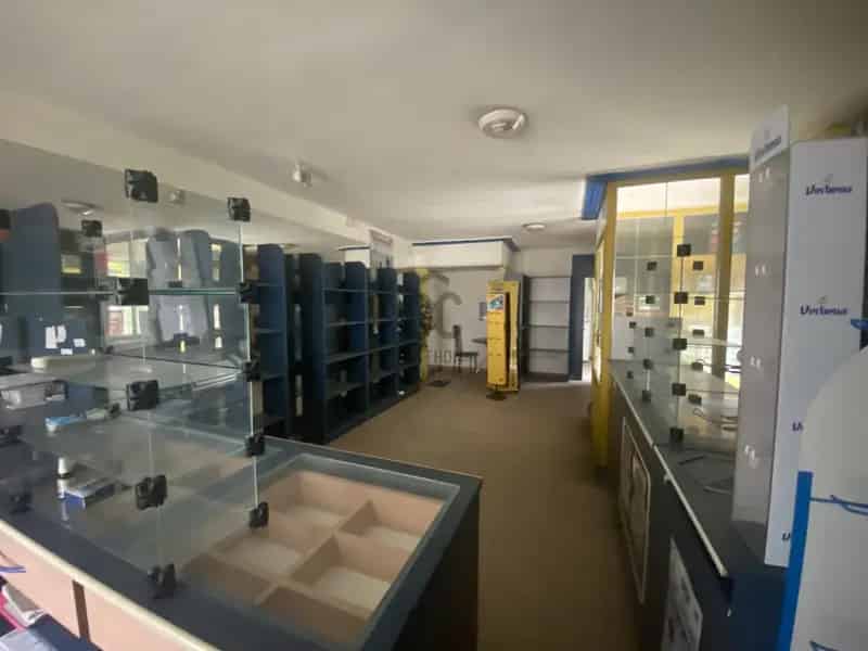 50 m2-es üzlethelyiség eladó Kazincbarcikán