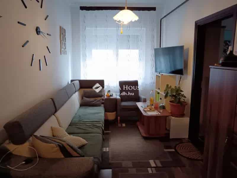 Ceglédi családi ház eladó - 93+87 m2, nagycsaládosoknak, összeköltözőknek