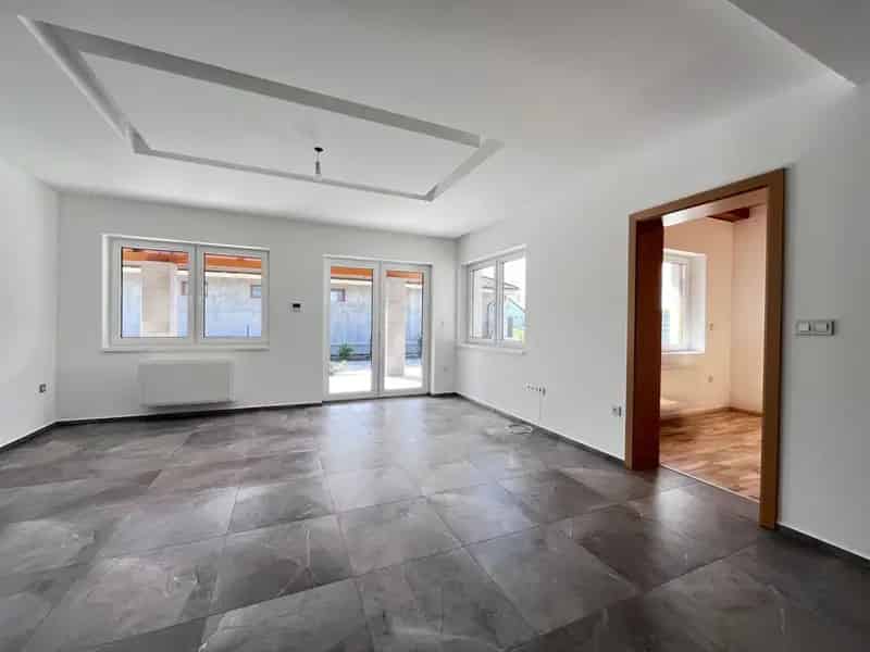 Balatonkeresztúr Prémium Családi Ház Eladó