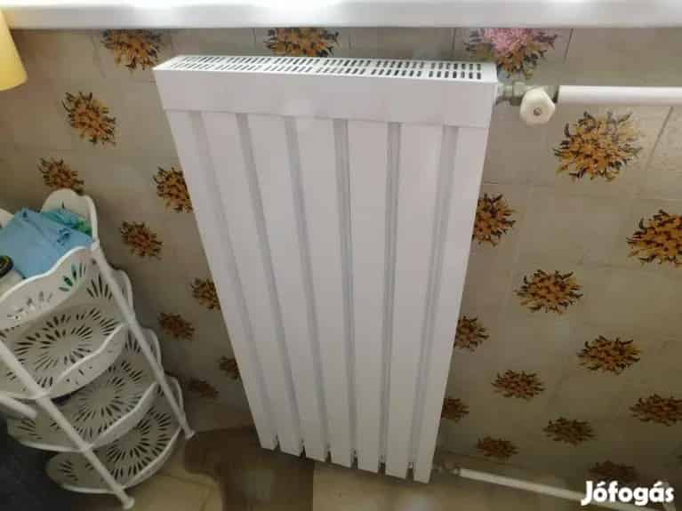 Kecskemét Hunyadiban 128nm-es 4 szobás sorház eladó