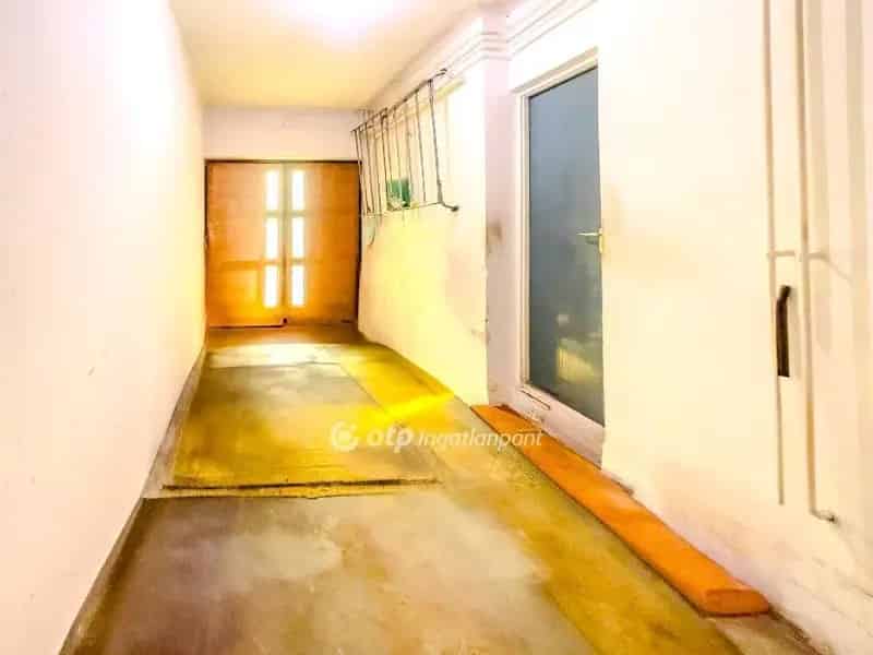 166 nm-es családi ház Győr-Szabadhegyen két generációnak