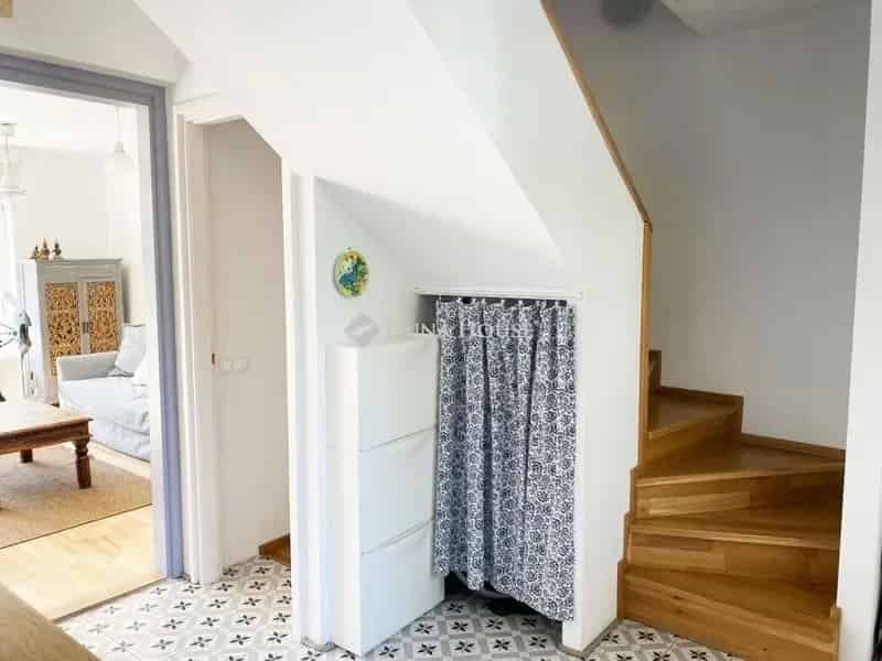 Tihanyi nyaraló eladó - felújított, 3 hálószoba, medence, kert