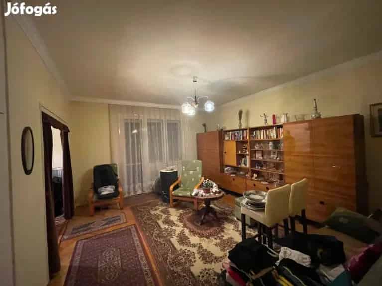 Nyíregyháza Hímes 64 nm-es 2 1 szobás lakás eladó garázzsal
