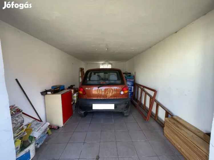 Debrecen Nagyerdő Garázs Eladó 18 m2