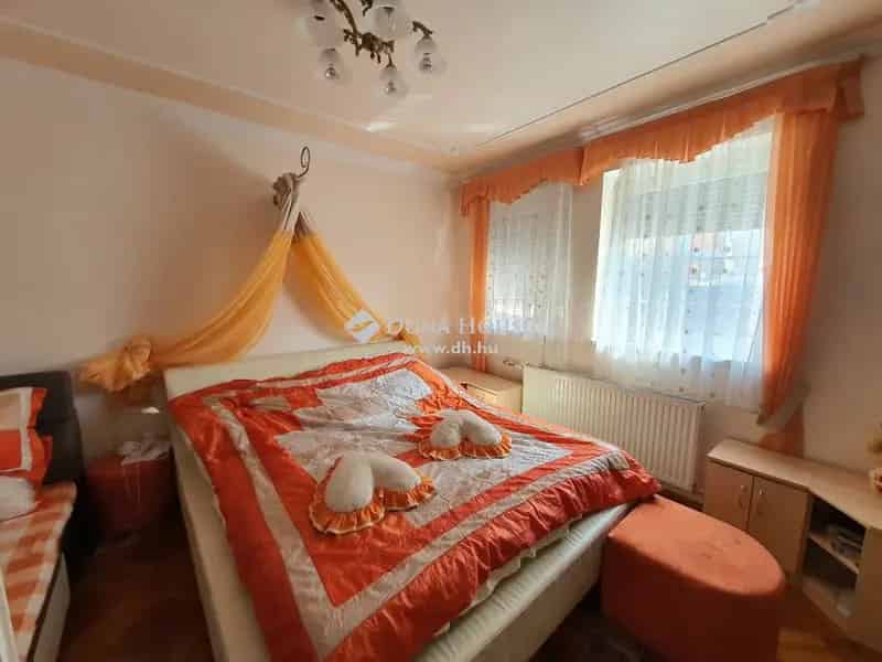 Szombathelyi kétgenerációs családi ház eladó - 170 m2 + 53 m2