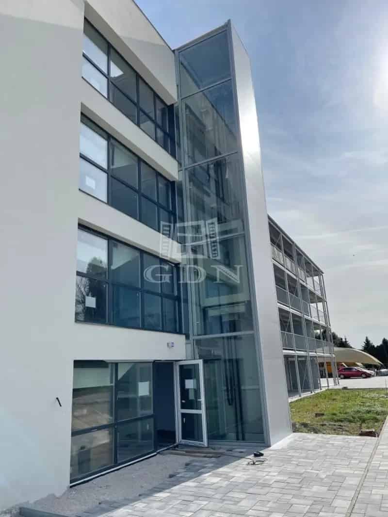 Balatonmáriafürdő 29nm-es Teraszos Lakás Eladó