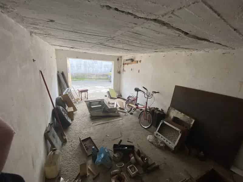 Komló-Szilvás Garázs Eladó 30 nm