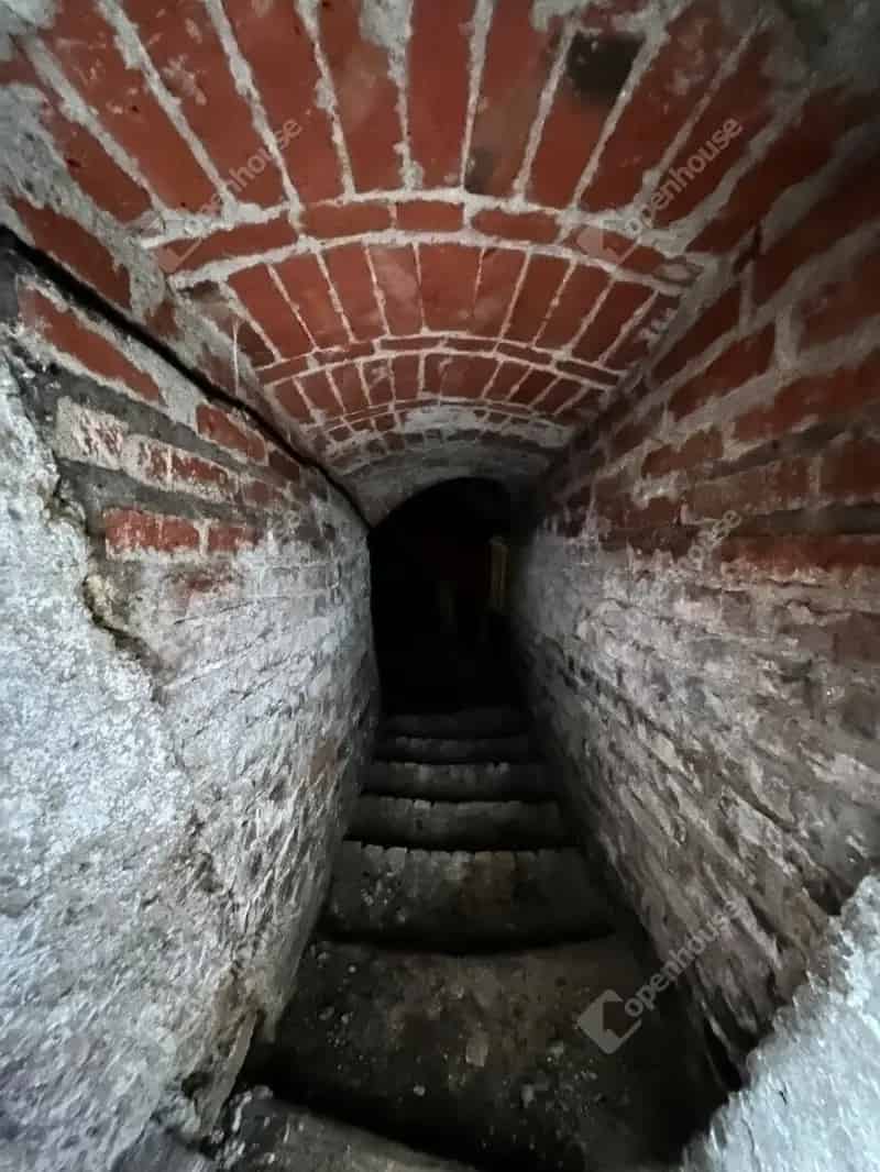 Panorámás Zárt Kert Miskolcon Eladó Hétvégi Házzal