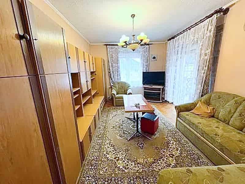 Pomázon eladó 140m2-es, 5 szobás családi ház