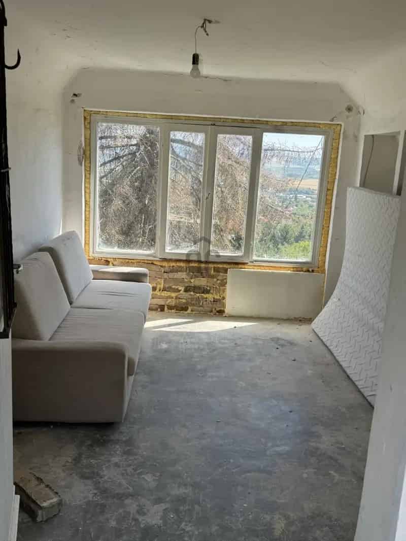 Mecsekben eladó telek gazdasági épülettel panorámás kilátással