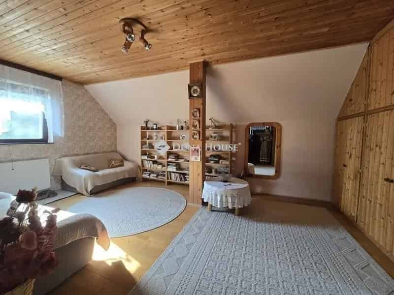Pécs családi ház eladó - 150 nm, 4 szoba, dupla garázs