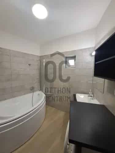 Debrecen belvaros 3 szobas lakás teremgarazsal H500167