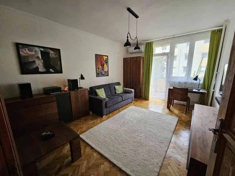 58m2-es lakás Székesfehérvár Deák Ferenc utcában