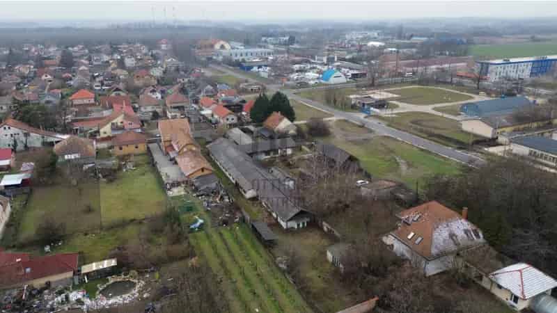 Monori eladó telek 8 lakásos ikerházhoz