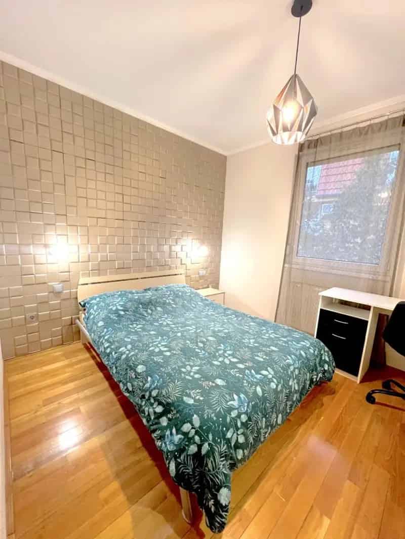 Nagyerdő Közeli 80m2-es 2 Hálószobás Bútorozott Lakás Kiadó