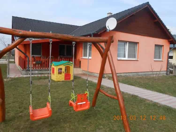 Eladó ház Velencei tó közelében 2 hálószoba 3 fürdőszoba