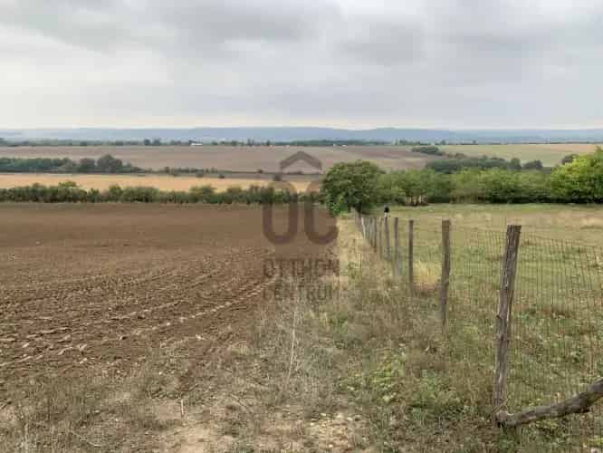 Magyaralmasi elado telek 1625m2 Lf-2 bepepitetseg