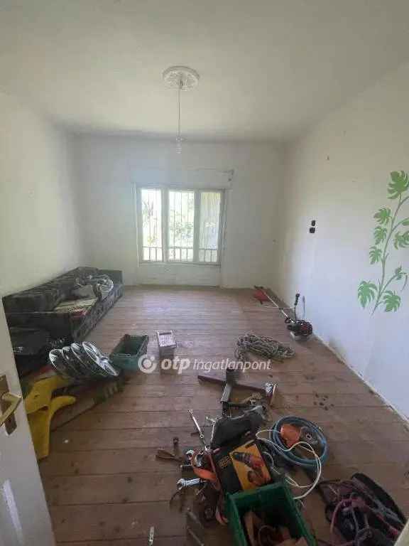 240nm-es Felújítandó Tanya Tápiógyörgyén 7500nm-es Telken