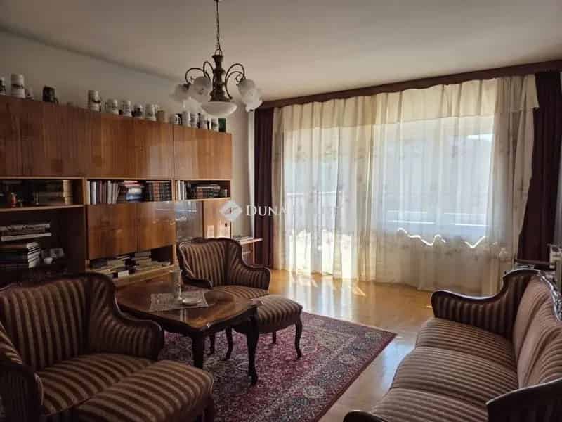 Pécs Mecsekoldali panorámás ingatlan eladó - 111nm, 3 hálószoba, garázs