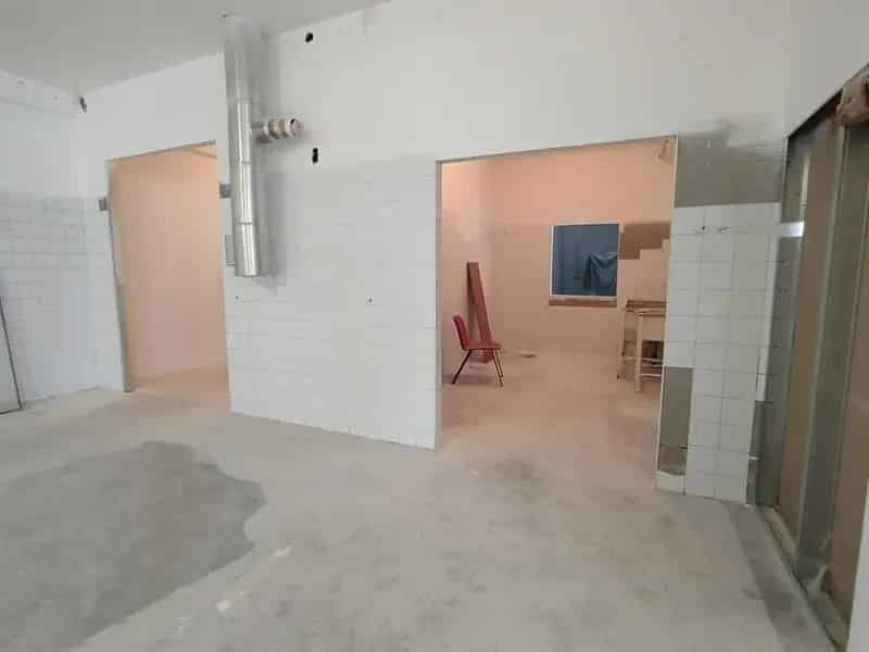 650 m2-es Ipari Ingatlan Elado Pecelen Ipari Parkban