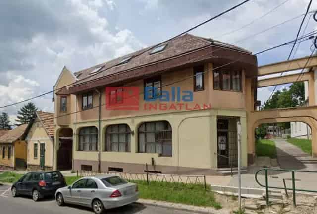 Budakeszi üzlethelyiség eladó 165 nm 3 szoba